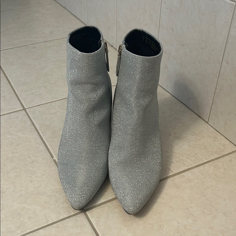 Silver Ankle Boots with Pointed Toe and Moderate Heel